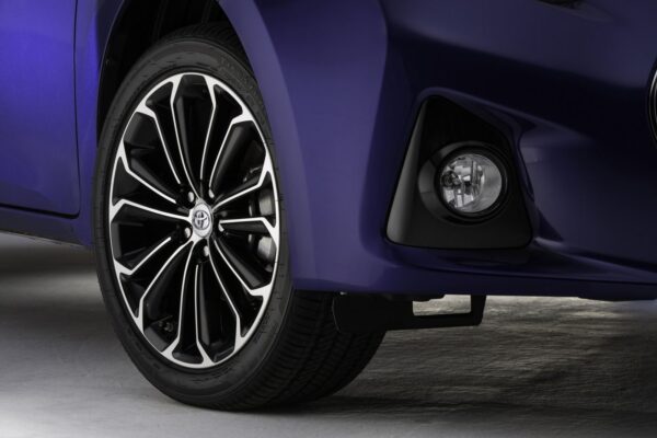 Toyota Corolla E170 Phase2