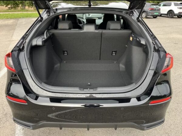 Honda Civic Hybride S 2025