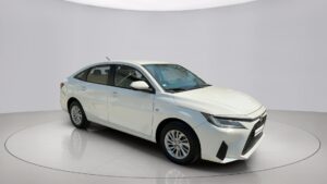 Toyota Yaris Essence (2023)