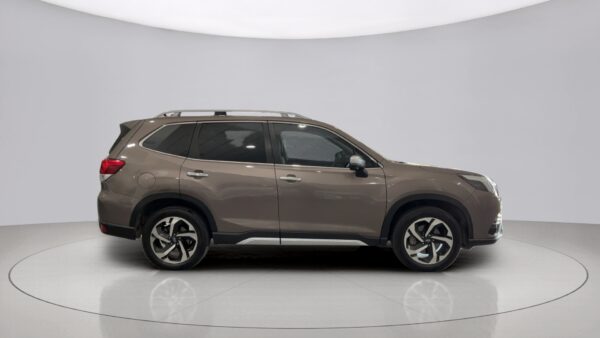 Subaru Forester (2023)